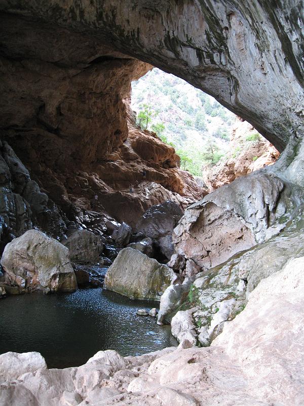 Tonto Natural Bridge 095.jpg